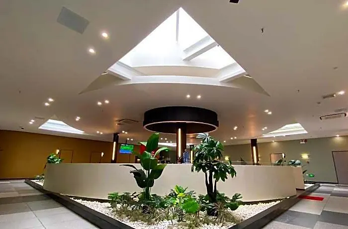 Fan's Baybay Hotell 3*