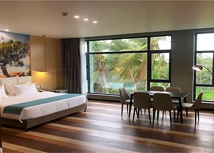 Fan's Baybay Hotel
